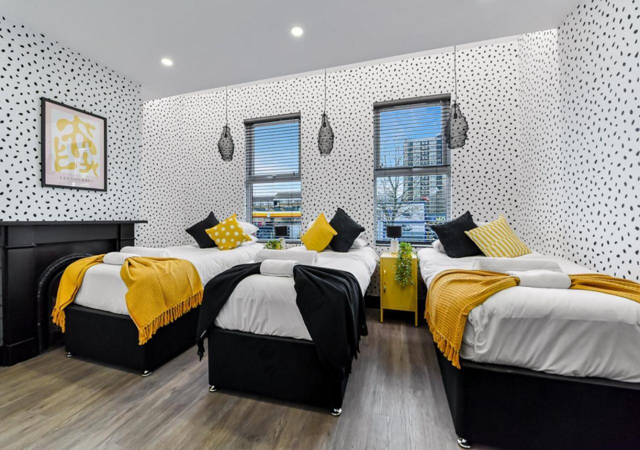 Bright & Colourful House - Best For A Large Groups London Exterior photo